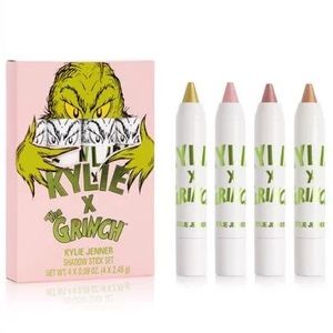Kylie x Grinch Shadow Sticks